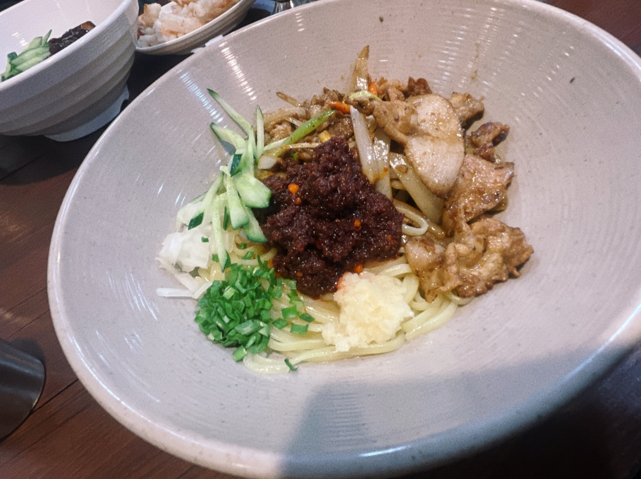 ソジュブラ「肉&麺」